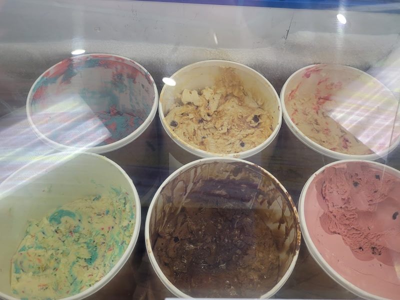 Sprinkles Ice Cream Shop food