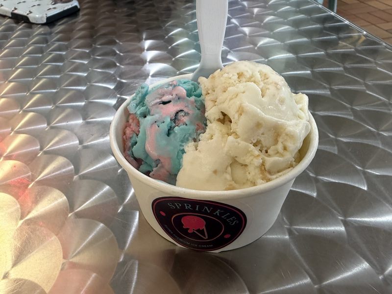 Sprinkles Ice Cream Shop food